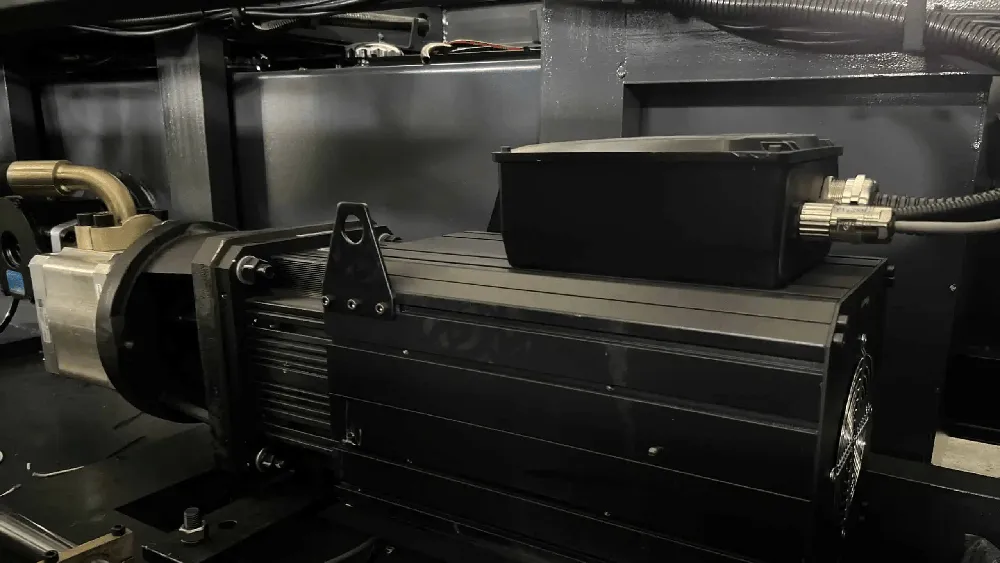 Pompe huile & servo moteur